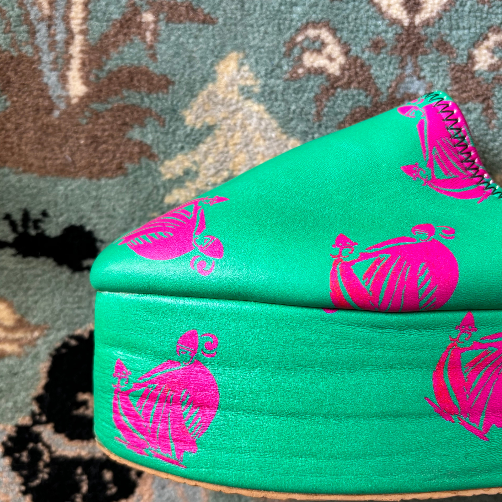 ZOUBI (Closed) Shoes