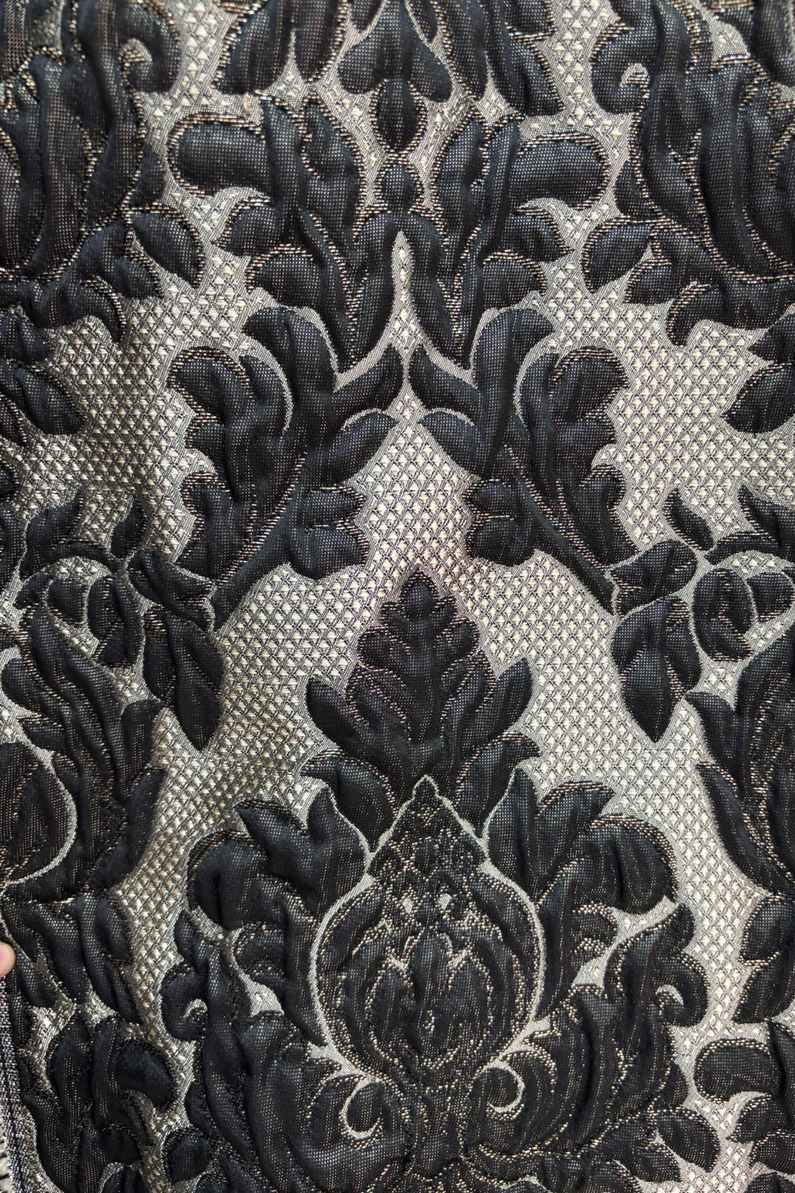 QUILTED BLACK